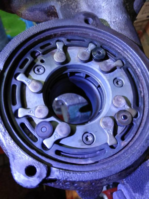 Геометрия открыта, шток вверху