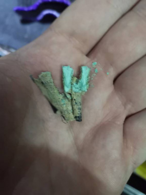 рассыпался....