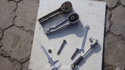 Опоры и подушки крепления двигателя - DSC03024.JPG