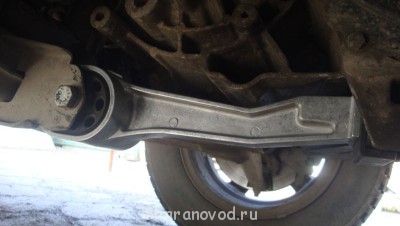 Опоры и подушки крепления двигателя - DSC03028.JPG