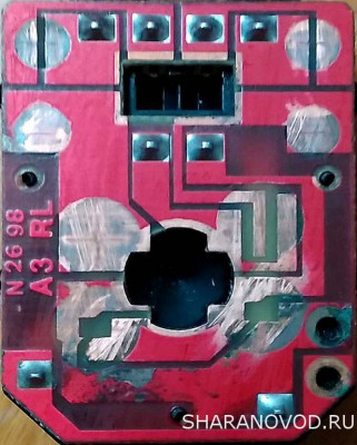 Джойстик управления зеркалами не работает - плата.jpg