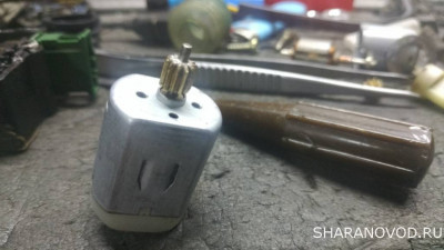 Ремонт электронного замка крышки багажника VW Sharan. - P11210-180704.jpg