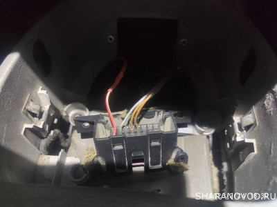 Плюс подтянул с постоянного 12 в. Два минуса присутствовали,  диагностический найти не могу, думаю он идёт к ЭБУ.  Туда лезть боюсь!!