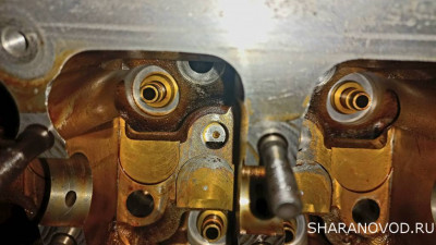 Чернота во втулках гидриков это не  сажа, а место где излом...А излом это или так задумано заводом?...помогите понять и дайте совет, как тут быть?