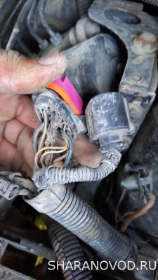 Вот расплавился штекер