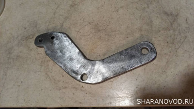 Из картона был вырезан шаблон и по нему изготовлена планка