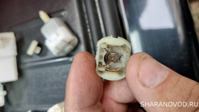 Старая жопка,щетки стерты