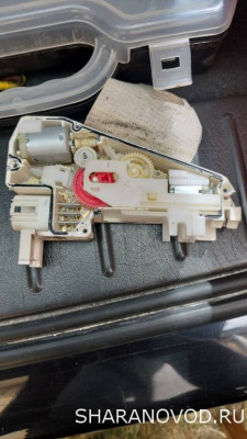 Верхний слева моторчик ,жопу поменял,