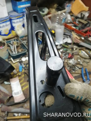 Установка китайских универсальных подлокотников на кресла 2-го и 3-го ряда - IMG_20250112_135102.jpg