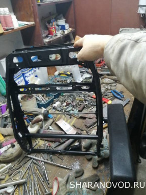 Установка китайских универсальных подлокотников на кресла 2-го и 3-го ряда - IMG_20250112_141329.jpg