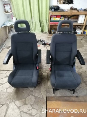 Установка китайских универсальных подлокотников на кресла 2-го и 3-го ряда - IMG_20250128_121409.jpg