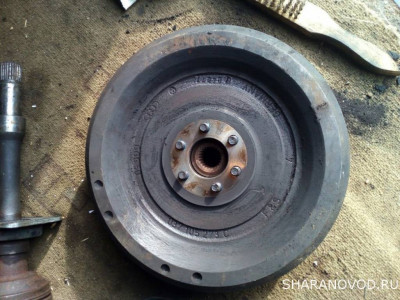Сцепление после замены АКПП на МКПП - Маховик 1.jpg