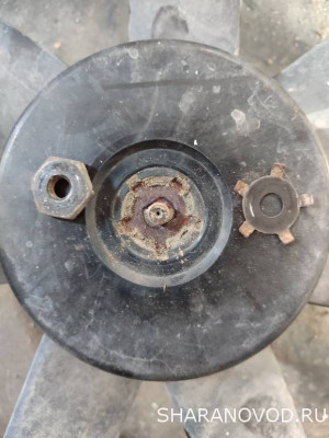 Гайка крыльчатки с левосторонней резьбой...