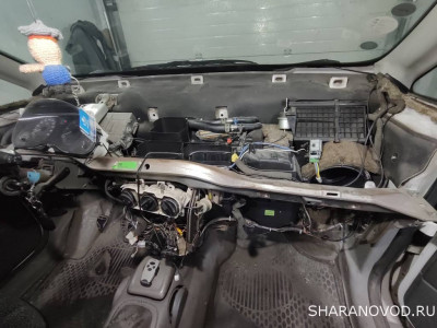 Панель снял НЕ с целью чистки испарителя... есть другие более значимые причины... :D