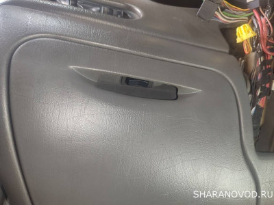 ...под крышкой его не видно...