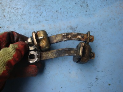 Замена дверной петли Шарана. Фото - DSC03330.JPG