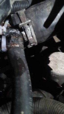 толстый патрубок идет от термостата тонкий к расширительному бочку и другой толстый походу на радиатор печки где найти такой тройник или чем заменить?