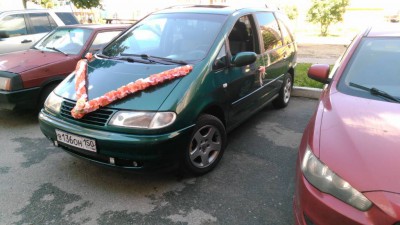 За цветочки не подкалывать. Не мой выбор.