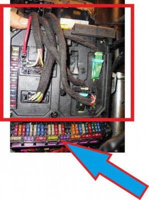 Глючит центральный блок электрики. Нужна помощь. - blok_elektronnogo_uprovlenija.jpg