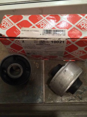 Сайлентблоки передних рычагов задние новые в упаковке. 350 р.