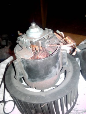 Вот готовая щётка уже стоит на месте