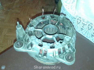 Часть корпуса с обмоткой без диодного моста