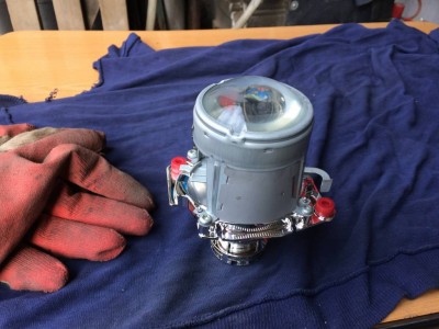 Налёт на линзе сверху .