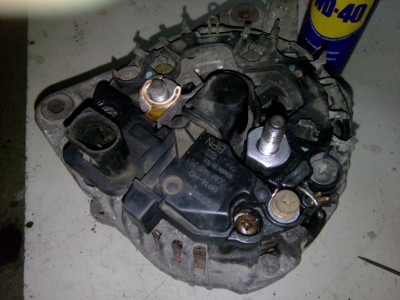 После замены щеточного узла (шоколадки) обязательно нужно почистить все контакты.