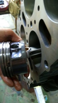 Вот как вязали поршня