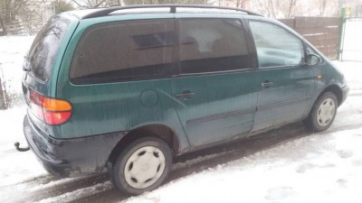 Разбирается Фольксваген Шаран 1997 г.в. 1,9 TDI. 66кВт - 2шаран правый бок.jpg