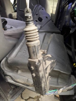 Вот такой актуатор стоит