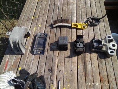 Подушки двигателя кто на что менял из заменителей ... - IMG_20180415_124046.jpg