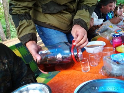 Истинные шарановоды пьют не бутылками)))