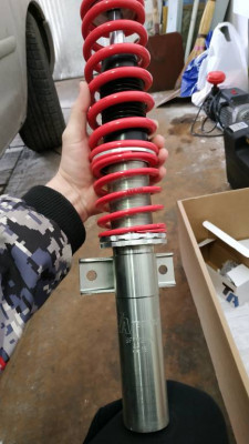 передняя стойка