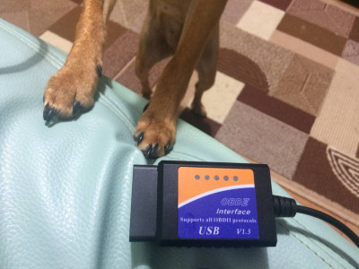 Этот подключается к моему форду