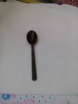 Лот#16 ложка пластмассовая десертная.