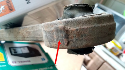 Замена сайлентблоков переднего рычага фотоотчёт  - ris1.jpg